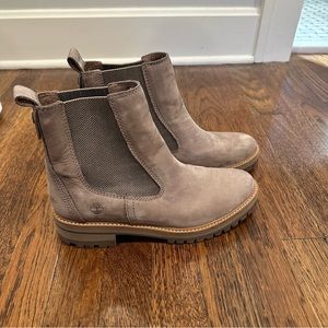 Timberland Women's Courmayeur Valley Chelsea Boots size 9.5
